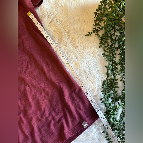 Figs Mock Neck Long Sleeve Wool Shirt in Berry Size Small - Picture 7 of 9